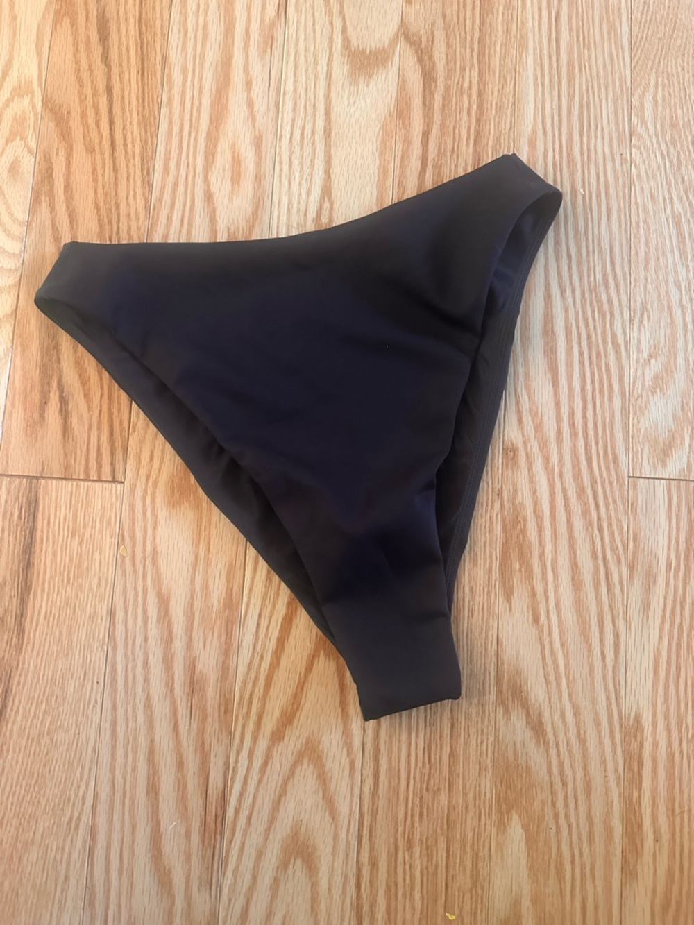 Left on Friday Super hi hi bottom black